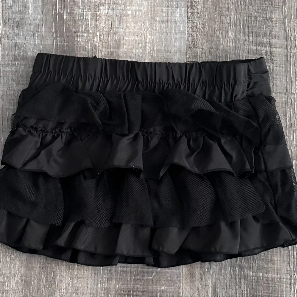 💞 Baby Girls Size 18 Months Black 4-Layer Ruffled Skirt